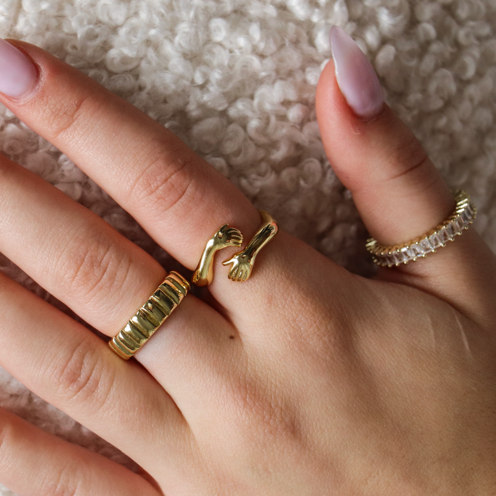 Elegante Huggie Ringen